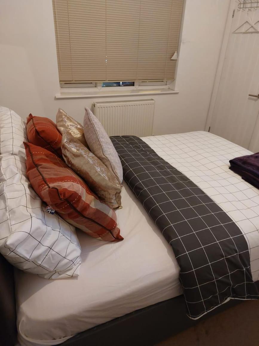London Luxe Rooms Surbiton Esterno foto